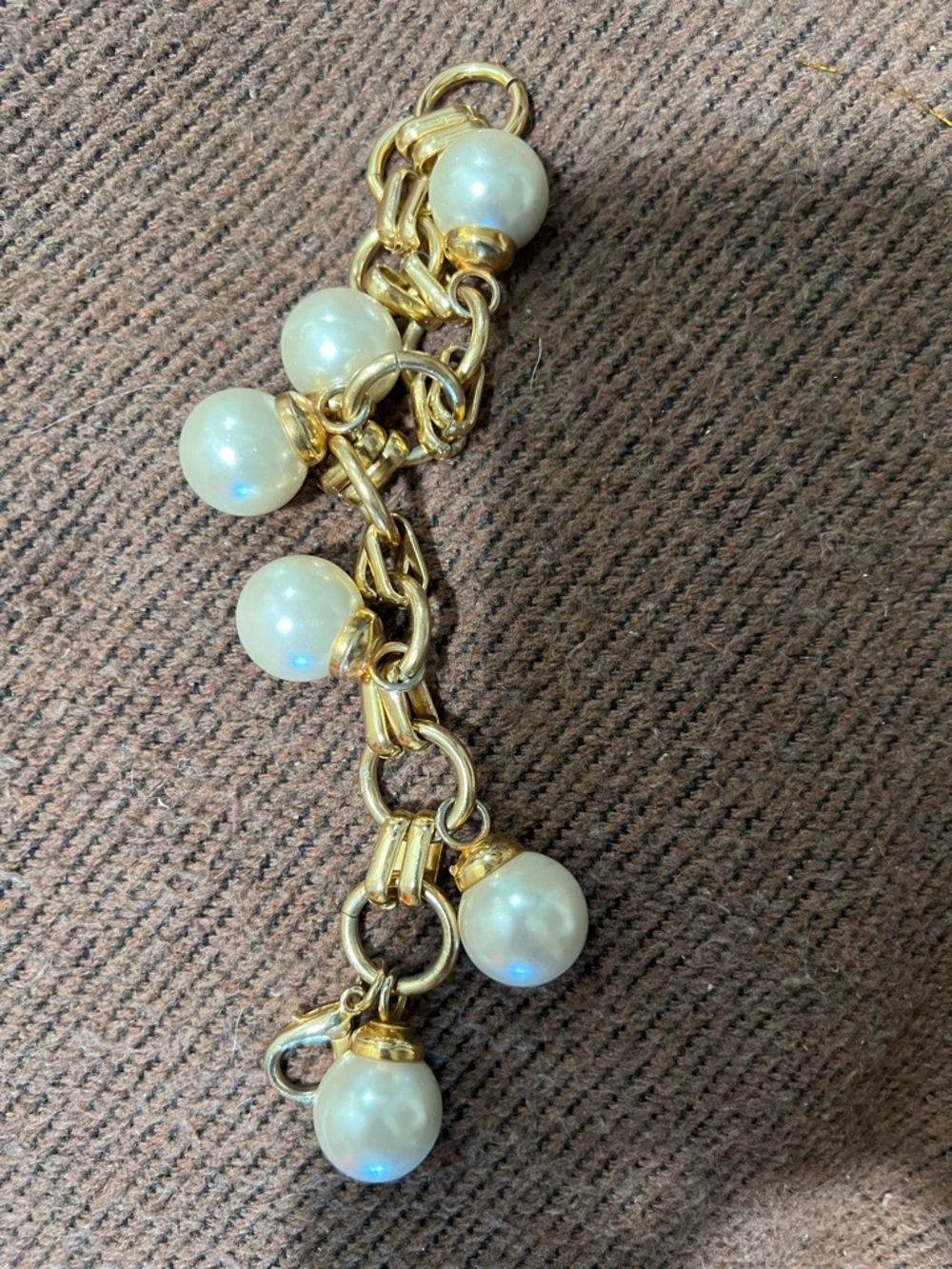 Gold Chain Pearl Charm Bracelet - White Pearls
